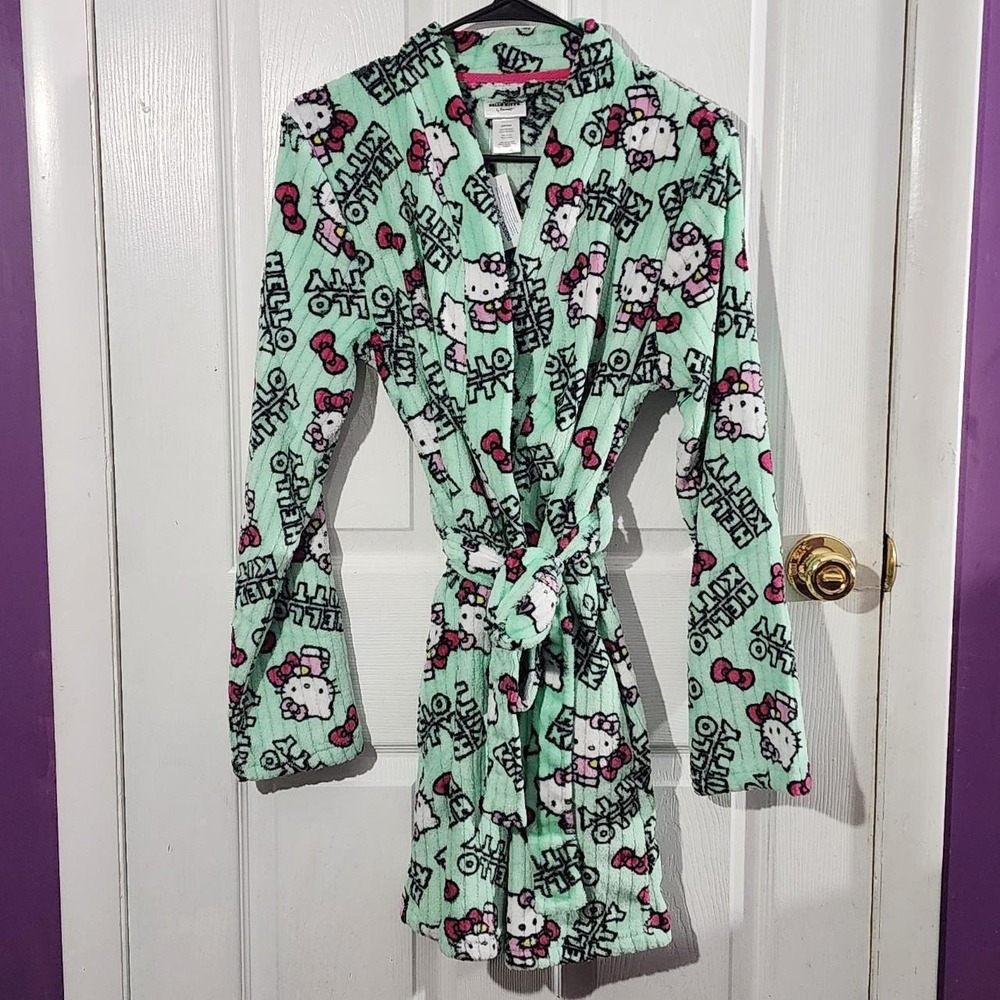 Hello Kitty Green Ribbed Plush Belted Robe